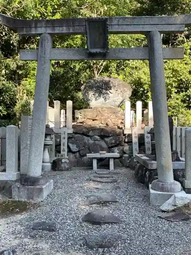 聖神社の末社