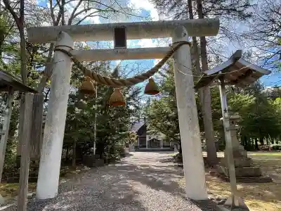 足寄神社の{uncategorized: "未分類", other: "その他", undefined: "問題あり", building: "その他建物", grave: "お墓", sacred_gate: "鳥居", guardian: "狛犬", statue: "像", buddha: "仏像", history: "歴史", nature: "自然", garden: "庭園", animal: "動物", pagoda: "塔", temizu: "手水舎", mountain_gate: "山門・神門", sanctuary: "本殿・本堂", subordinate: "末社・摂社", art: "芸術", scenery: "景色", jizo: "地蔵", ema: "絵馬", goshuin: "御朱印", omikuji: "おみくじ", items: "授与品その他", amulet: "お守り", goshuincho: "御朱印帳", eats: "食事", festival: "お祭り", votive_dance: "神楽", shichigosan: "七五三参", wedding: "結婚式", experience: "体験その他", initially: "初詣", around: "周辺", anti_infection: "感染症対策"}