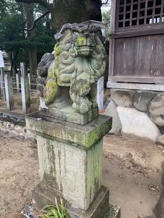 八幡社(西)の狛犬