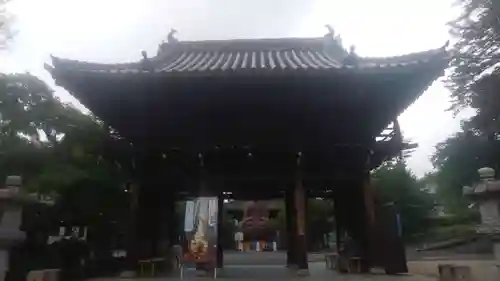 八事山 興正寺の山門・神門