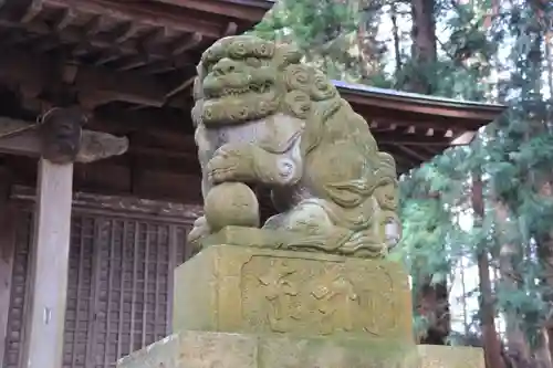 直毘神社の狛犬