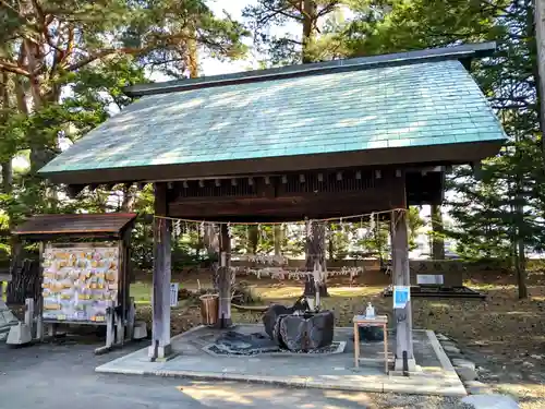 富良野神社の手水