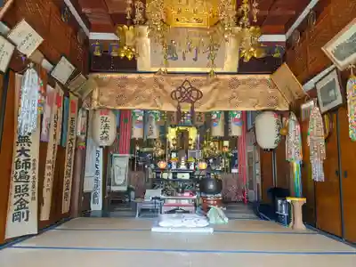 密厳寺の本殿・本堂