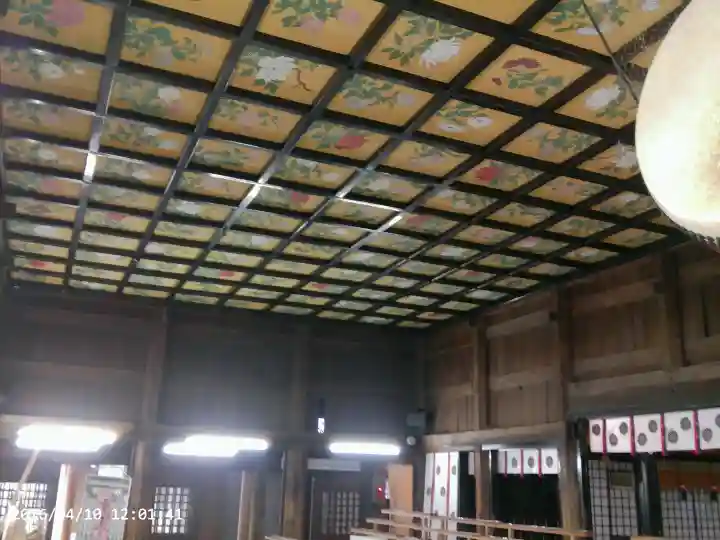 白山神社の{uncategorized: "未分類", other: "その他", undefined: "問題あり", building: "その他建物", grave: "お墓", sacred_gate: "鳥居", guardian: "狛犬", statue: "像", buddha: "仏像", history: "歴史", nature: "自然", garden: "庭園", animal: "動物", pagoda: "塔", temizu: "手水舎", mountain_gate: "山門・神門", sanctuary: "本殿・本堂", subordinate: "末社・摂社", art: "芸術", scenery: "景色", jizo: "地蔵", ema: "絵馬", goshuin: "御朱印", omikuji: "おみくじ", items: "授与品その他", amulet: "お守り", goshuincho: "御朱印帳", eats: "食事", festival: "お祭り", votive_dance: "神楽", shichigosan: "七五三参", wedding: "結婚式", experience: "体験その他", initially: "初詣", around: "周辺", anti_infection: "感染症対策"}