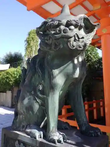 折上稲荷神社の狛犬