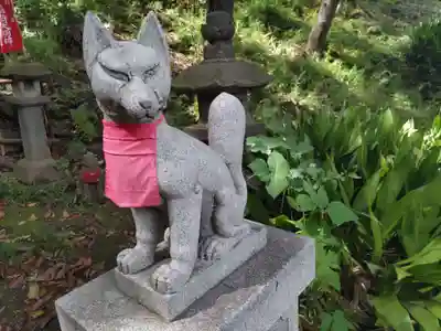 円山随身稲荷大明神の狛犬