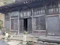 指月殿の{uncategorized: "未分類", other: "その他", undefined: "問題あり", building: "その他建物", grave: "お墓", sacred_gate: "鳥居", guardian: "狛犬", statue: "像", buddha: "仏像", history: "歴史", nature: "自然", garden: "庭園", animal: "動物", pagoda: "塔", temizu: "手水舎", mountain_gate: "山門・神門", sanctuary: "本殿・本堂", subordinate: "末社・摂社", art: "芸術", scenery: "景色", jizo: "地蔵", ema: "絵馬", goshuin: "御朱印", omikuji: "おみくじ", items: "授与品その他", amulet: "お守り", goshuincho: "御朱印帳", eats: "食事", festival: "お祭り", votive_dance: "神楽", shichigosan: "七五三参", wedding: "結婚式", experience: "体験その他", initially: "初詣", around: "周辺", anti_infection: "感染症対策"}