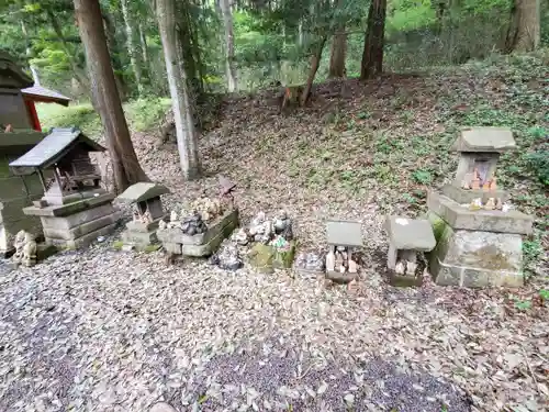 南湖神社の末社