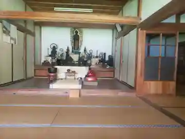 大浦十一面腹帯観音堂の本殿・本堂