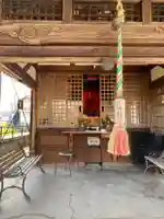 浦町六地蔵尊の本殿・本堂