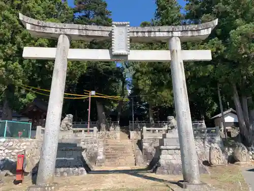 香花社の鳥居