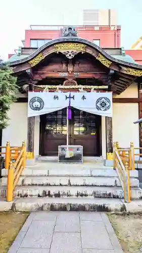 湯島御霊社の本殿・本堂