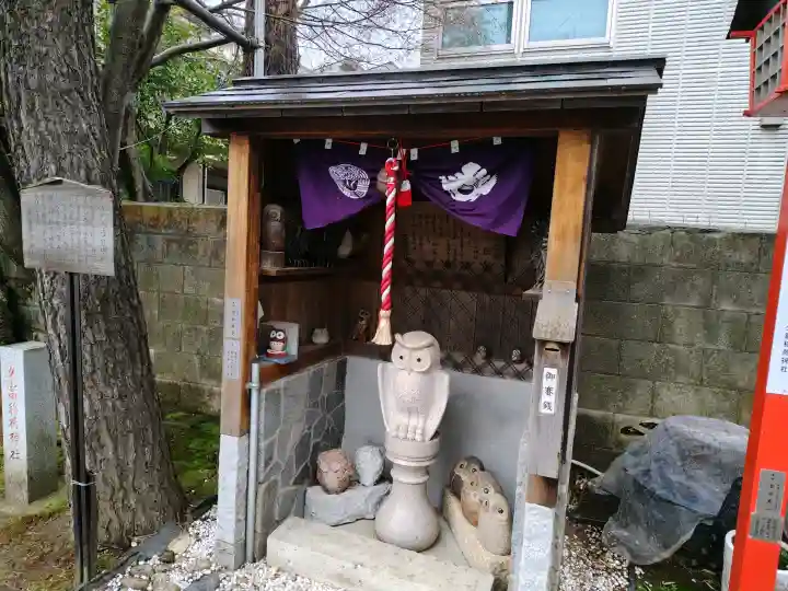 久富稲荷神社の{uncategorized: "未分類", other: "その他", undefined: "問題あり", building: "その他建物", grave: "お墓", sacred_gate: "鳥居", guardian: "狛犬", statue: "像", buddha: "仏像", history: "歴史", nature: "自然", garden: "庭園", animal: "動物", pagoda: "塔", temizu: "手水舎", mountain_gate: "山門・神門", sanctuary: "本殿・本堂", subordinate: "末社・摂社", art: "芸術", scenery: "景色", jizo: "地蔵", ema: "絵馬", goshuin: "御朱印", omikuji: "おみくじ", items: "授与品その他", amulet: "お守り", goshuincho: "御朱印帳", eats: "食事", festival: "お祭り", votive_dance: "神楽", shichigosan: "七五三参", wedding: "結婚式", experience: "体験その他", initially: "初詣", around: "周辺", anti_infection: "感染症対策"}