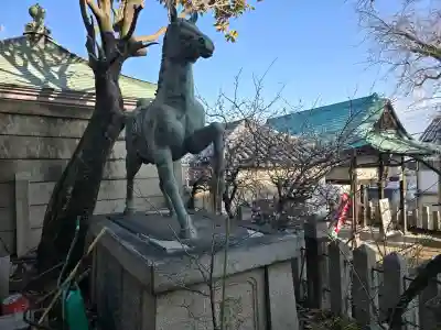 河内國魂神社の{uncategorized: "未分類", other: "その他", undefined: "問題あり", building: "その他建物", grave: "お墓", sacred_gate: "鳥居", guardian: "狛犬", statue: "像", buddha: "仏像", history: "歴史", nature: "自然", garden: "庭園", animal: "動物", pagoda: "塔", temizu: "手水舎", mountain_gate: "山門・神門", sanctuary: "本殿・本堂", subordinate: "末社・摂社", art: "芸術", scenery: "景色", jizo: "地蔵", ema: "絵馬", goshuin: "御朱印", omikuji: "おみくじ", items: "授与品その他", amulet: "お守り", goshuincho: "御朱印帳", eats: "食事", festival: "お祭り", votive_dance: "神楽", shichigosan: "七五三参", wedding: "結婚式", experience: "体験その他", initially: "初詣", around: "周辺", anti_infection: "感染症対策"}