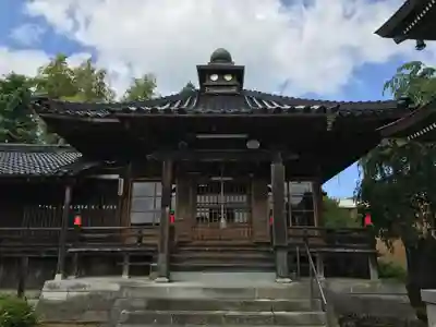 観音寺の本殿・本堂