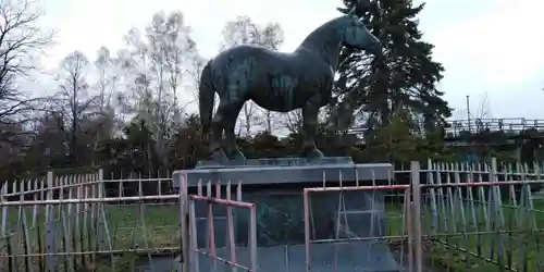 大國神社の像