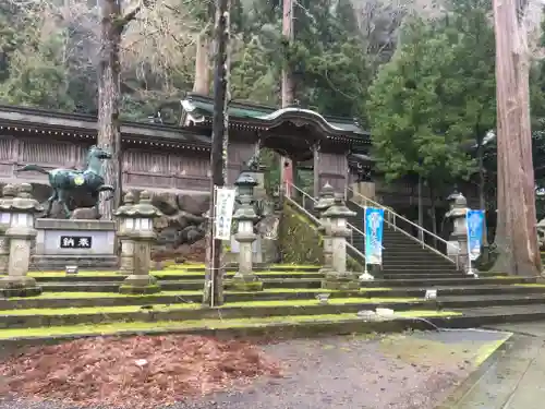岡太神社・大瀧神社の山門・神門
