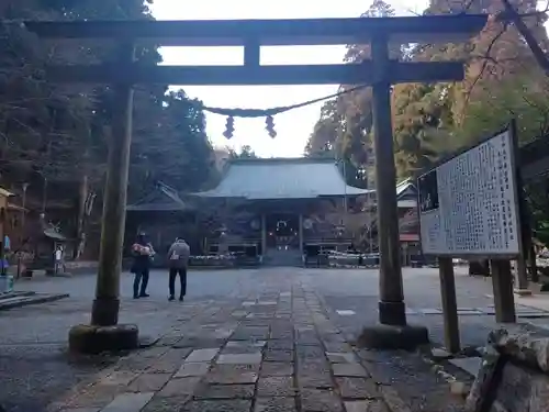 白鳥神社の鳥居