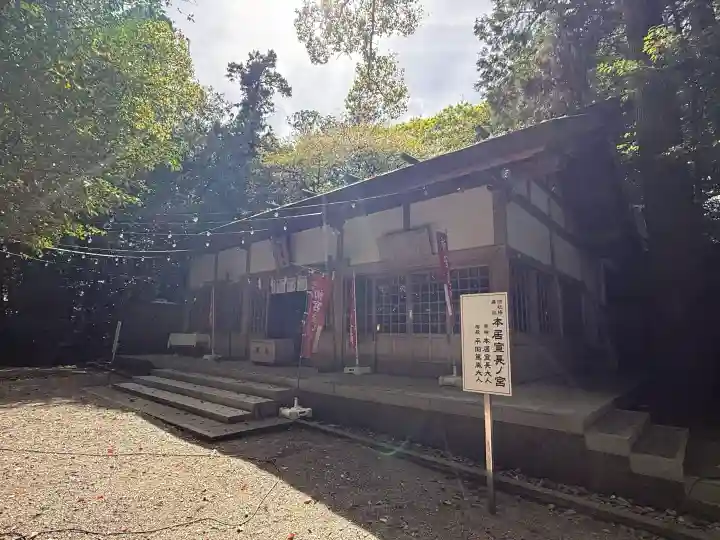本居宣長ノ宮の{uncategorized: "未分類", other: "その他", undefined: "問題あり", building: "その他建物", grave: "お墓", sacred_gate: "鳥居", guardian: "狛犬", statue: "像", buddha: "仏像", history: "歴史", nature: "自然", garden: "庭園", animal: "動物", pagoda: "塔", temizu: "手水舎", mountain_gate: "山門・神門", sanctuary: "本殿・本堂", subordinate: "末社・摂社", art: "芸術", scenery: "景色", jizo: "地蔵", ema: "絵馬", goshuin: "御朱印", omikuji: "おみくじ", items: "授与品その他", amulet: "お守り", goshuincho: "御朱印帳", eats: "食事", festival: "お祭り", votive_dance: "神楽", shichigosan: "七五三参", wedding: "結婚式", experience: "体験その他", initially: "初詣", around: "周辺", anti_infection: "感染症対策"}