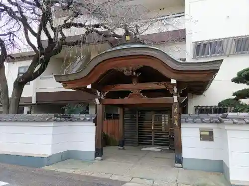 道心寺（法華道心教会）の山門