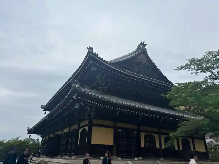 南禅寺の{uncategorized: "未分類", other: "その他", undefined: "問題あり", building: "その他建物", grave: "お墓", sacred_gate: "鳥居", guardian: "狛犬", statue: "像", buddha: "仏像", history: "歴史", nature: "自然", garden: "庭園", animal: "動物", pagoda: "塔", temizu: "手水舎", mountain_gate: "山門・神門", sanctuary: "本殿・本堂", subordinate: "末社・摂社", art: "芸術", scenery: "景色", jizo: "地蔵", ema: "絵馬", goshuin: "御朱印", omikuji: "おみくじ", items: "授与品その他", amulet: "お守り", goshuincho: "御朱印帳", eats: "食事", festival: "お祭り", votive_dance: "神楽", shichigosan: "七五三参", wedding: "結婚式", experience: "体験その他", initially: "初詣", around: "周辺", anti_infection: "感染症対策"}