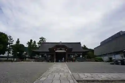 大谷本廟の本殿・本堂