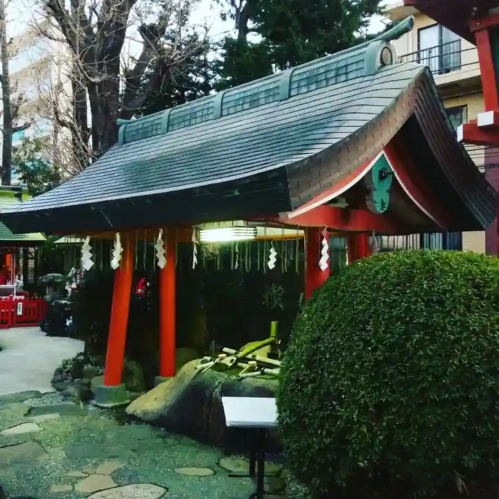 京濱伏見稲荷神社の手水舎