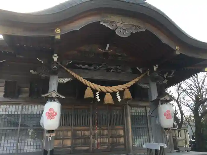 諏訪神社の本殿