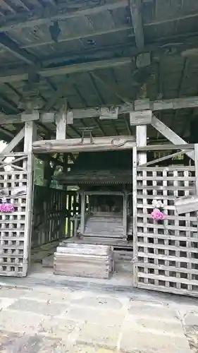 華足寺の本殿・本堂