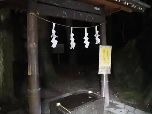 甲斐駒ヶ岳神社の手水舎