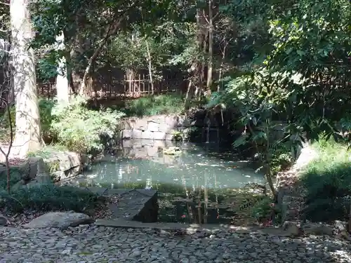 武蔵一宮氷川神社の庭園