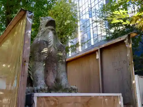 稲荷鬼王神社の狛犬