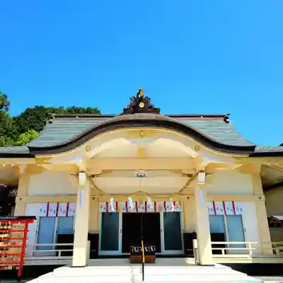 二川伏見稲荷の本殿・本堂