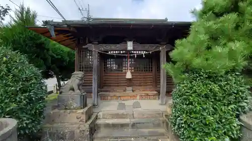 神明神社の本殿