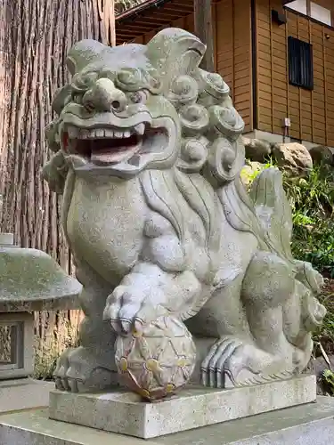 須山浅間神社の狛犬