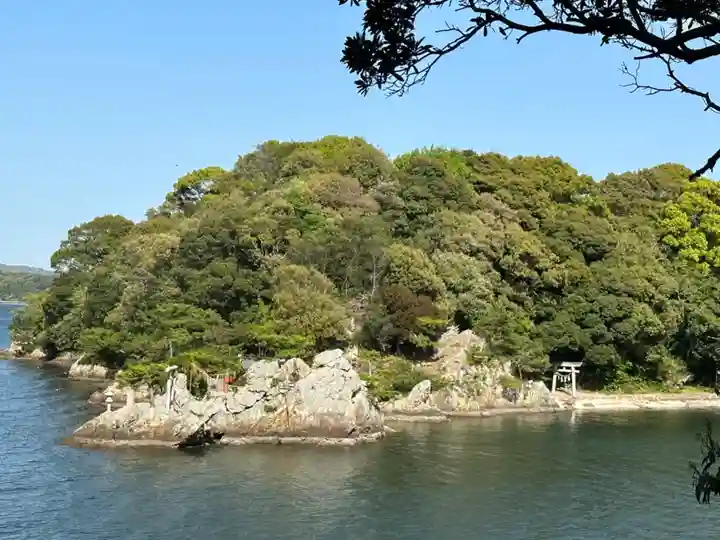猪鼻湖神社(静岡県)