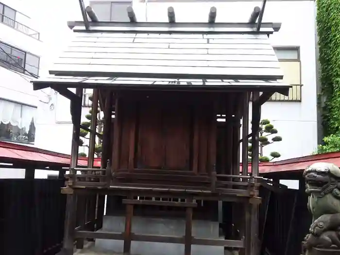 粕壁神明社の本殿