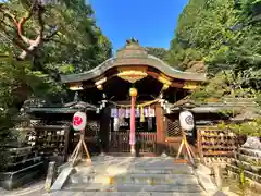 八大神社の本殿