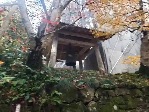 瓦屋寺の建物その他