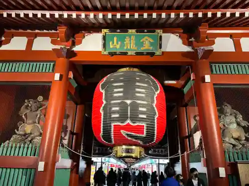 浅草寺の山門