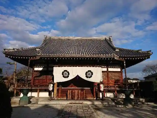 阿弥陀寺の本殿・本堂