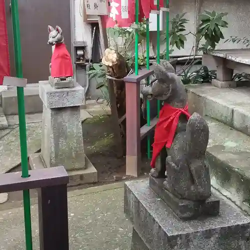 大松稲荷神社の狛犬