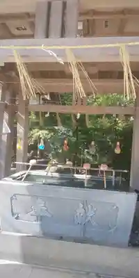 春日神社の手水舎