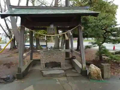 鹿苑神社の手水舎