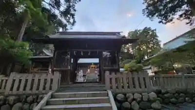 草薙神社の山門・神門