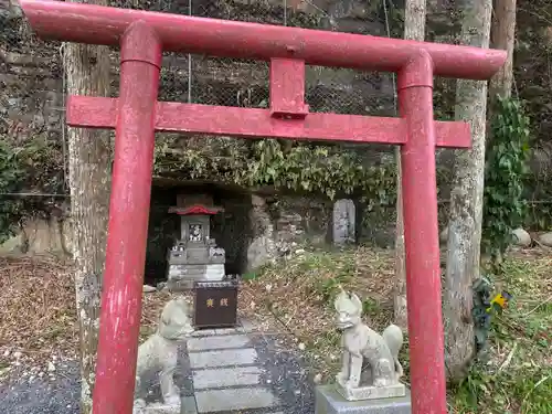 遠見岬神社の末社・摂社