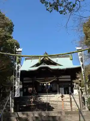 大瀧神社の{uncategorized: "未分類", other: "その他", undefined: "問題あり", building: "その他建物", grave: "お墓", sacred_gate: "鳥居", guardian: "狛犬", statue: "像", buddha: "仏像", history: "歴史", nature: "自然", garden: "庭園", animal: "動物", pagoda: "塔", temizu: "手水舎", mountain_gate: "山門・神門", sanctuary: "本殿・本堂", subordinate: "末社・摂社", art: "芸術", scenery: "景色", jizo: "地蔵", ema: "絵馬", goshuin: "御朱印", omikuji: "おみくじ", items: "授与品その他", amulet: "お守り", goshuincho: "御朱印帳", eats: "食事", festival: "お祭り", votive_dance: "神楽", shichigosan: "七五三参", wedding: "結婚式", experience: "体験その他", initially: "初詣", around: "周辺", anti_infection: "感染症対策"}