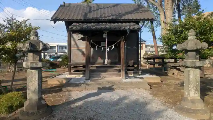 三峯神社の{uncategorized: "未分類", other: "その他", undefined: "問題あり", building: "その他建物", grave: "お墓", sacred_gate: "鳥居", guardian: "狛犬", statue: "像", buddha: "仏像", history: "歴史", nature: "自然", garden: "庭園", animal: "動物", pagoda: "塔", temizu: "手水舎", mountain_gate: "山門・神門", sanctuary: "本殿・本堂", subordinate: "末社・摂社", art: "芸術", scenery: "景色", jizo: "地蔵", ema: "絵馬", goshuin: "御朱印", omikuji: "おみくじ", items: "授与品その他", amulet: "お守り", goshuincho: "御朱印帳", eats: "食事", festival: "お祭り", votive_dance: "神楽", shichigosan: "七五三参", wedding: "結婚式", experience: "体験その他", initially: "初詣", around: "周辺", anti_infection: "感染症対策"}