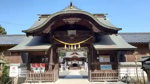 八幡古表神社の山門