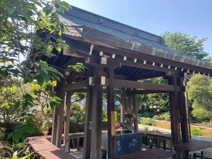 龍華寺の{uncategorized: "未分類", other: "その他", undefined: "問題あり", building: "その他建物", grave: "お墓", sacred_gate: "鳥居", guardian: "狛犬", statue: "像", buddha: "仏像", history: "歴史", nature: "自然", garden: "庭園", animal: "動物", pagoda: "塔", temizu: "手水舎", mountain_gate: "山門・神門", sanctuary: "本殿・本堂", subordinate: "末社・摂社", art: "芸術", scenery: "景色", jizo: "地蔵", ema: "絵馬", goshuin: "御朱印", omikuji: "おみくじ", items: "授与品その他", amulet: "お守り", goshuincho: "御朱印帳", eats: "食事", festival: "お祭り", votive_dance: "神楽", shichigosan: "七五三参", wedding: "結婚式", experience: "体験その他", initially: "初詣", around: "周辺", anti_infection: "感染症対策"}